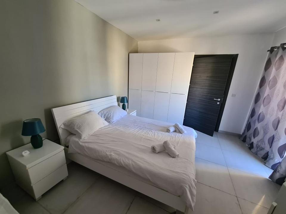 St Julians Central 2 Bedroom Apartment Saint Julian's ภายนอก รูปภาพ